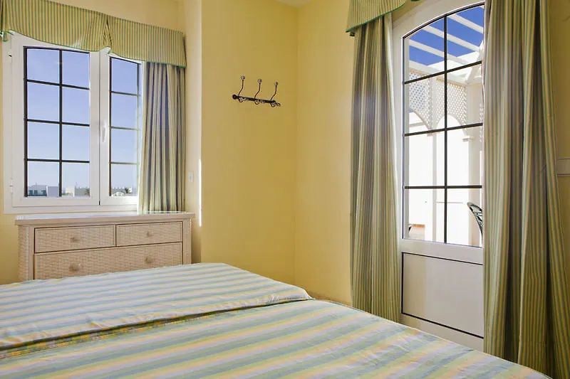 Apartamentos Livvo Coloradamar Playa Blanca  Playa Blanca (Lanzarote)