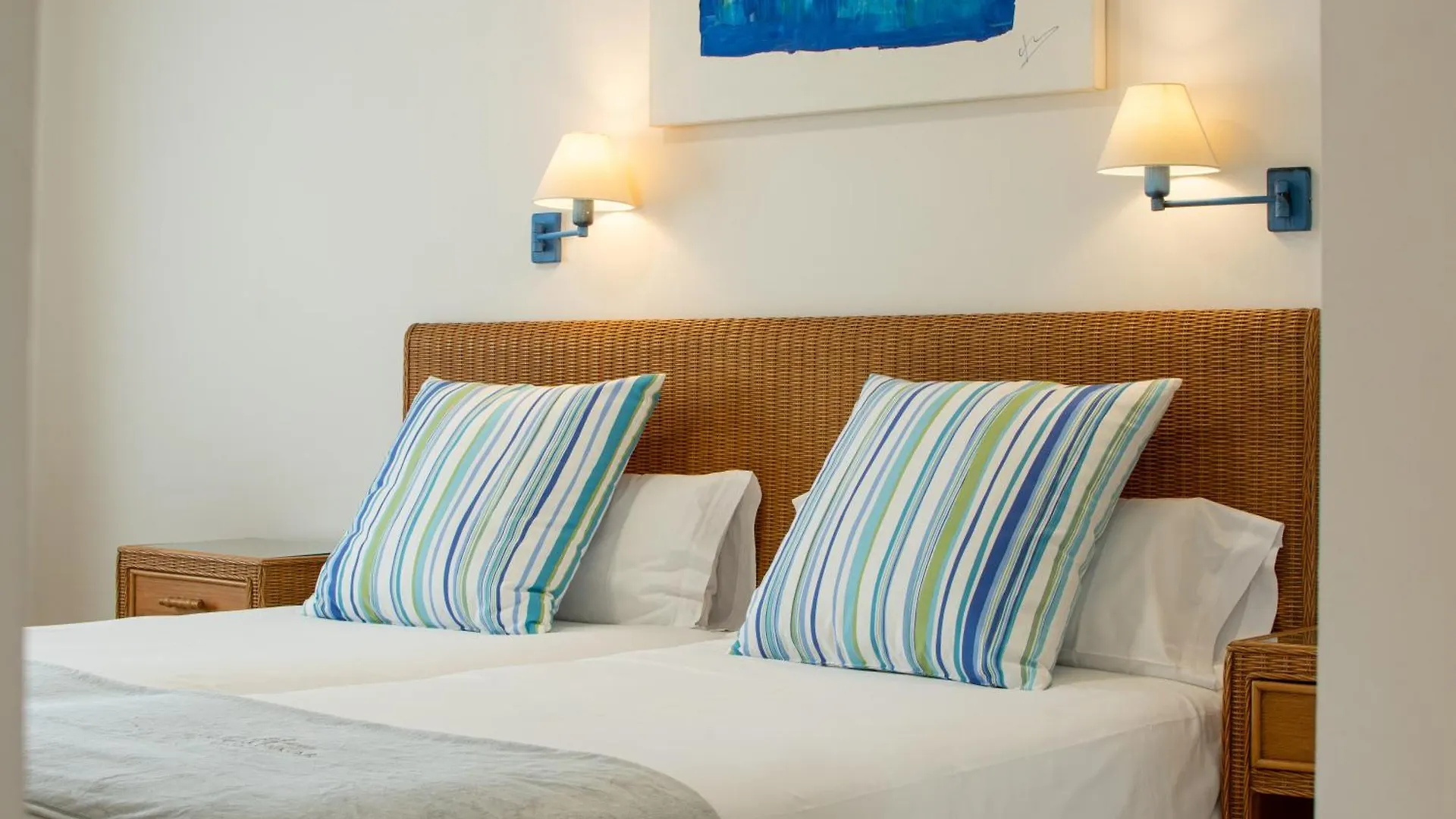 Aparthotel Apartamentos Livvo Coloradamar Playa Blanca