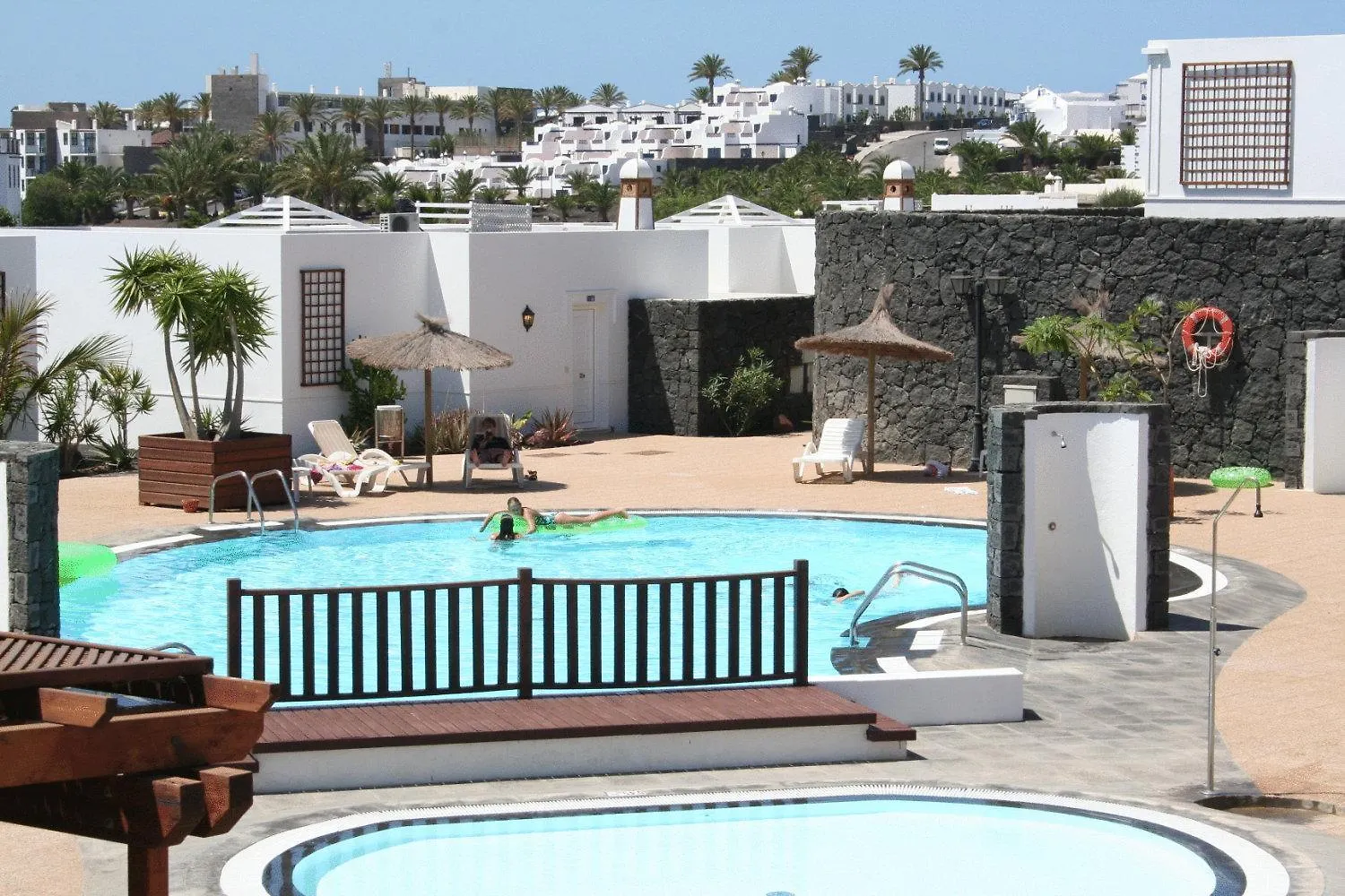 Apartamentos Livvo Coloradamar Playa Blanca  Aparthotel Playa Blanca (Lanzarote)