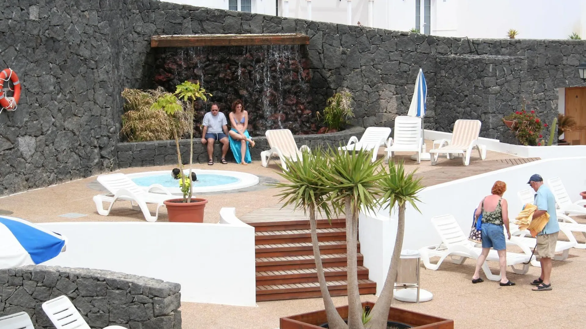 Apartamentos Livvo Coloradamar Playa Blanca