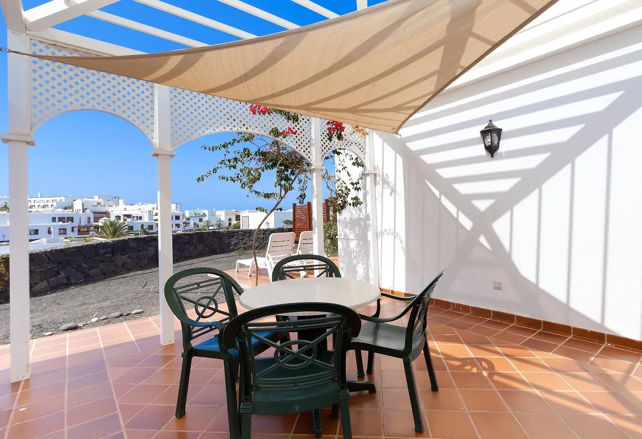 Aparthotel Apartamentos Livvo Coloradamar Playa Blanca